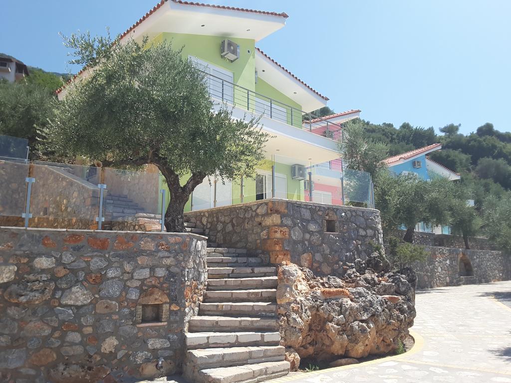 Shiraz Villas Kalamata Bagian luar foto