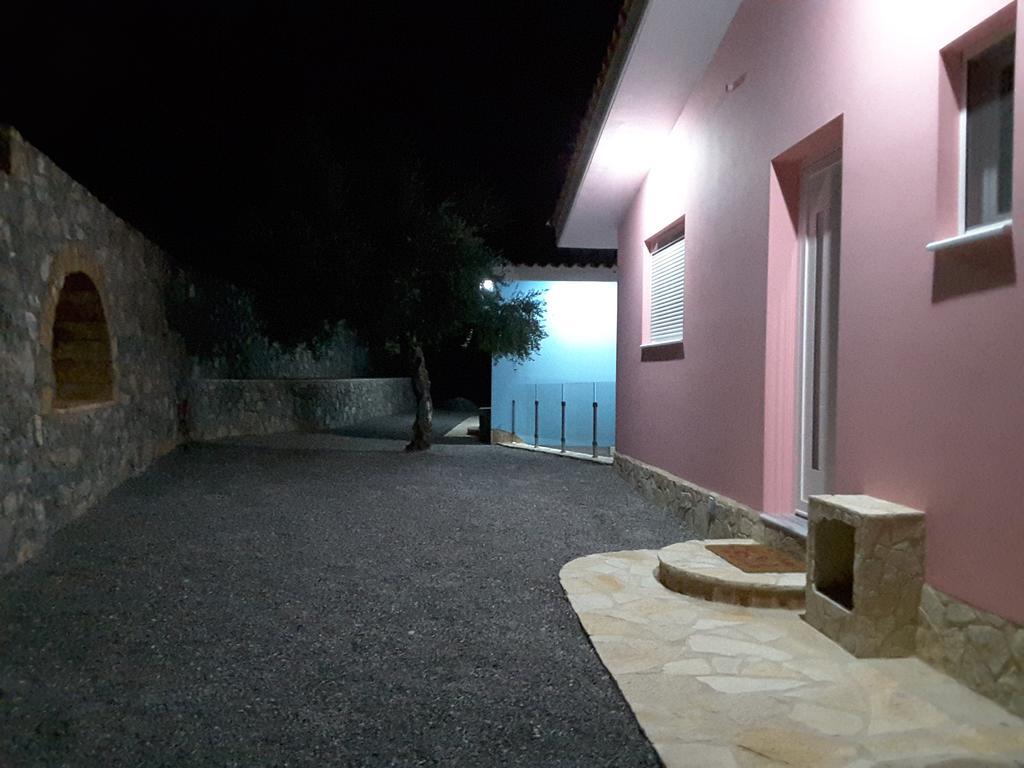 Shiraz Villas Kalamata Bagian luar foto